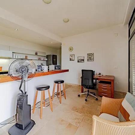 Gorgeous In Stankovici Apartamento