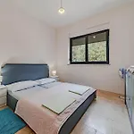 2 Bedroom Amazing In Stankovici * Orebic