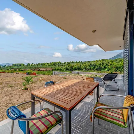 Apartment Gorgeous In Stankovici