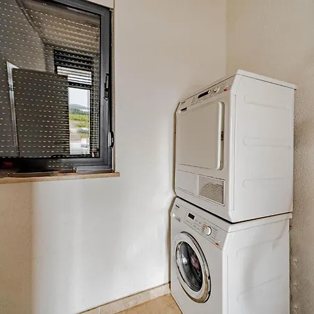 Apartment 2 Bedroom Beautiful In Stankovici Orebic