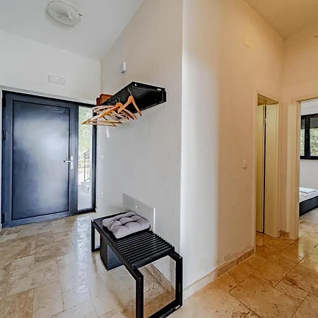 Apartamento 2 Bedroom Amazing In Stankovici *
