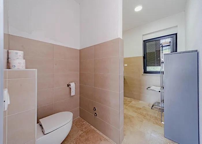 Gorgeous In Stankovici Orebić