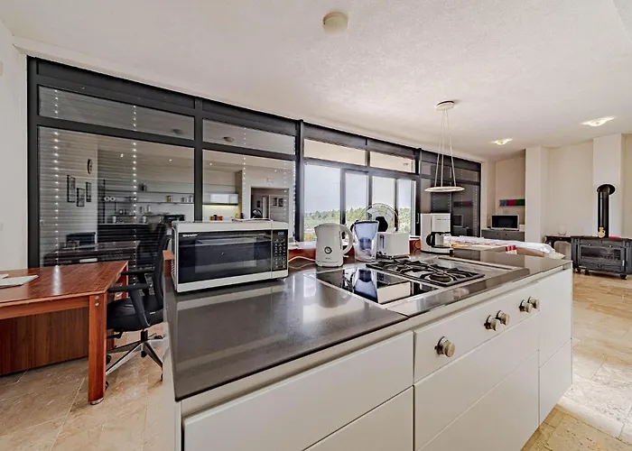 Gorgeous In Stankovici *