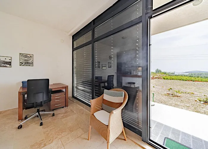 Gorgeous In Stankovici Apartman Orebić