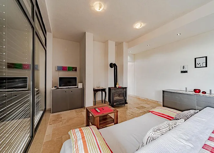 Gorgeous In Stankovici